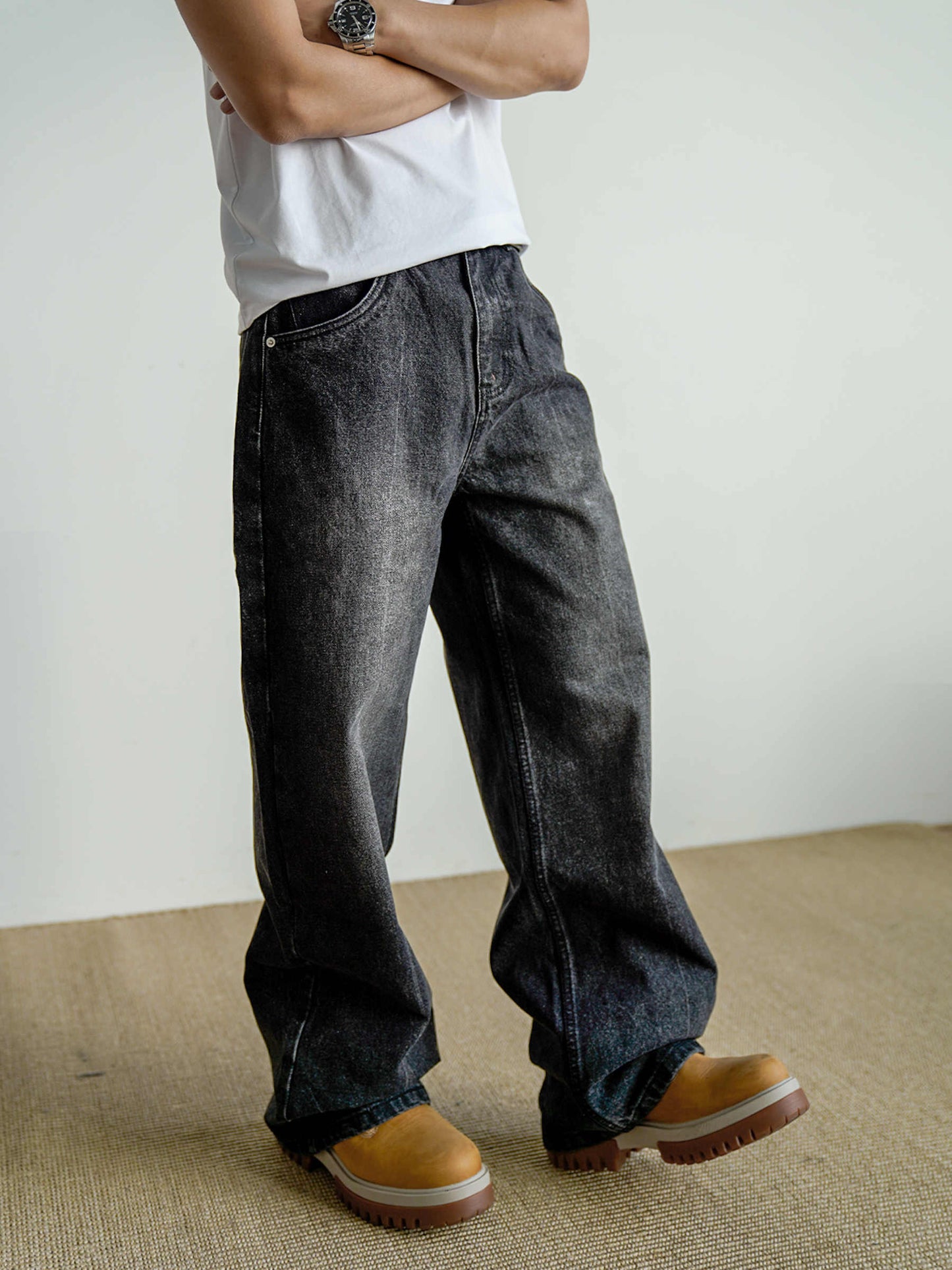 Loose Straight Washed Distressed Black Jeans